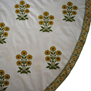 Round Tablecloth at Pigott's Store